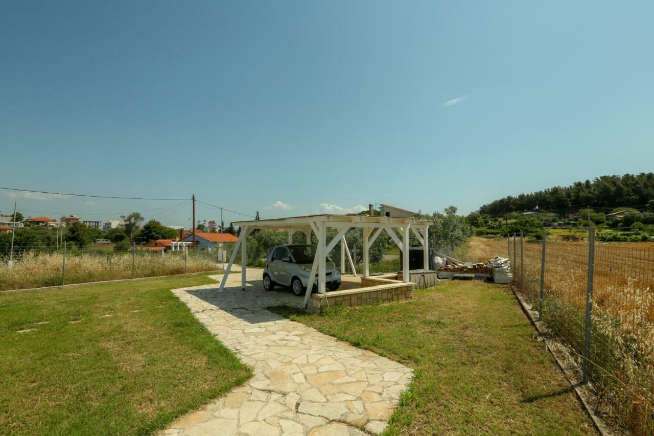Magnificent Seascape Villa On A Secluded Beach Nea Moudania Esterno foto