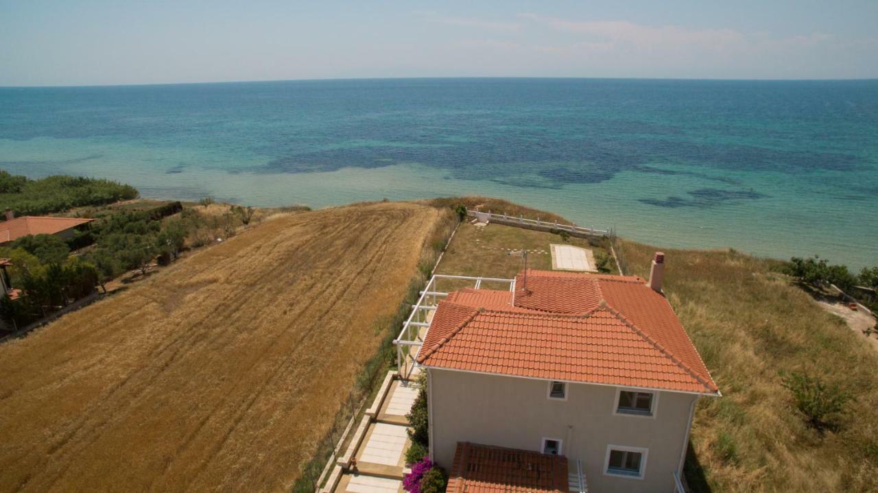 Magnificent Seascape Villa On A Secluded Beach Nea Moudania Esterno foto