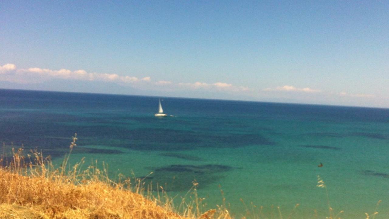 Magnificent Seascape Villa On A Secluded Beach Nea Moudania Esterno foto